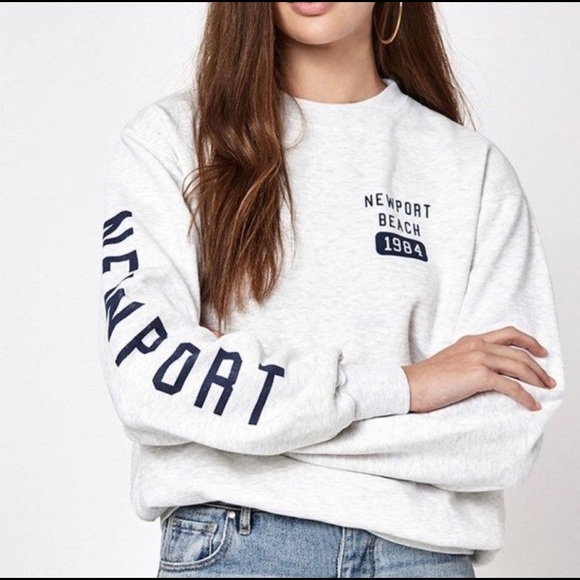 Brandy Melville Newport Beach Top - Picture 6 of 6